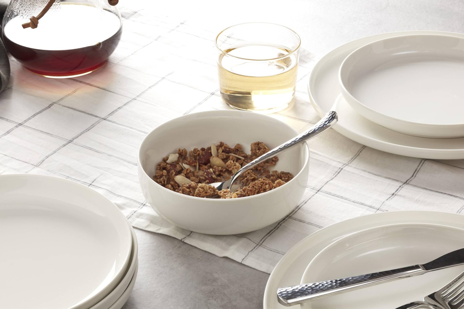 Oneida Etta 20-Piece Flatware Set - Service for 4 - Modern Dinnerware Cutlery