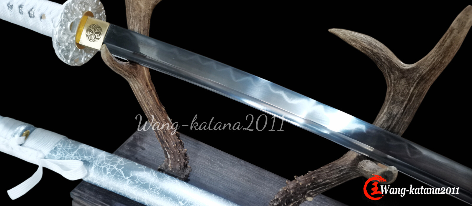 Elegant Silver Dragon Katana Clay Tempered T10 Japanese Samurai Functional Sword