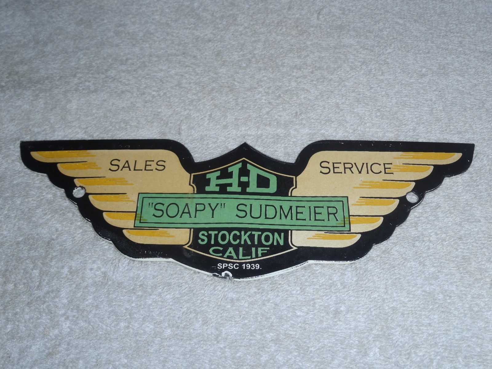 VINTAGE 1939 HARLEY DAVIDSON MOTORCYCLE SOAPY WINGS PORCELAIN METAL GAS OIL SIGN