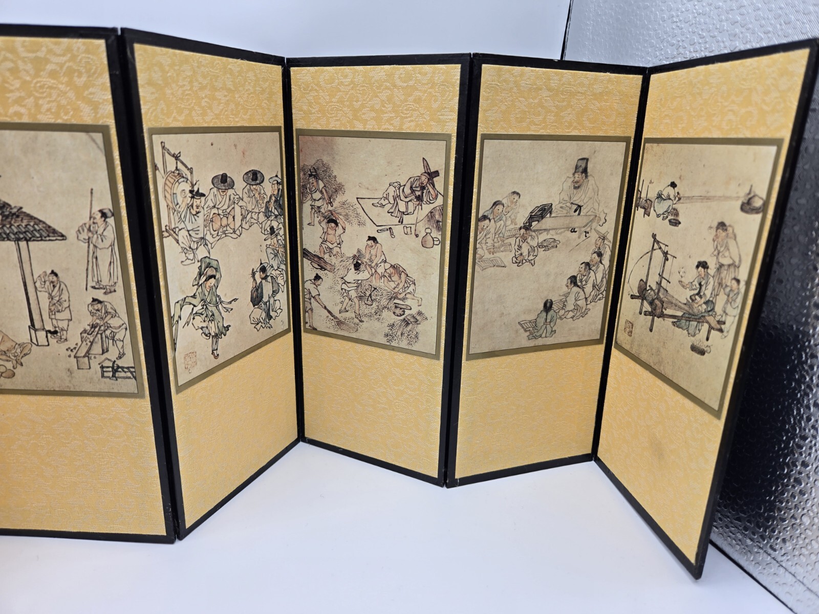 Tabletop Korean Folk Art Foldable Screen Divider Painter Kim Hong-Do