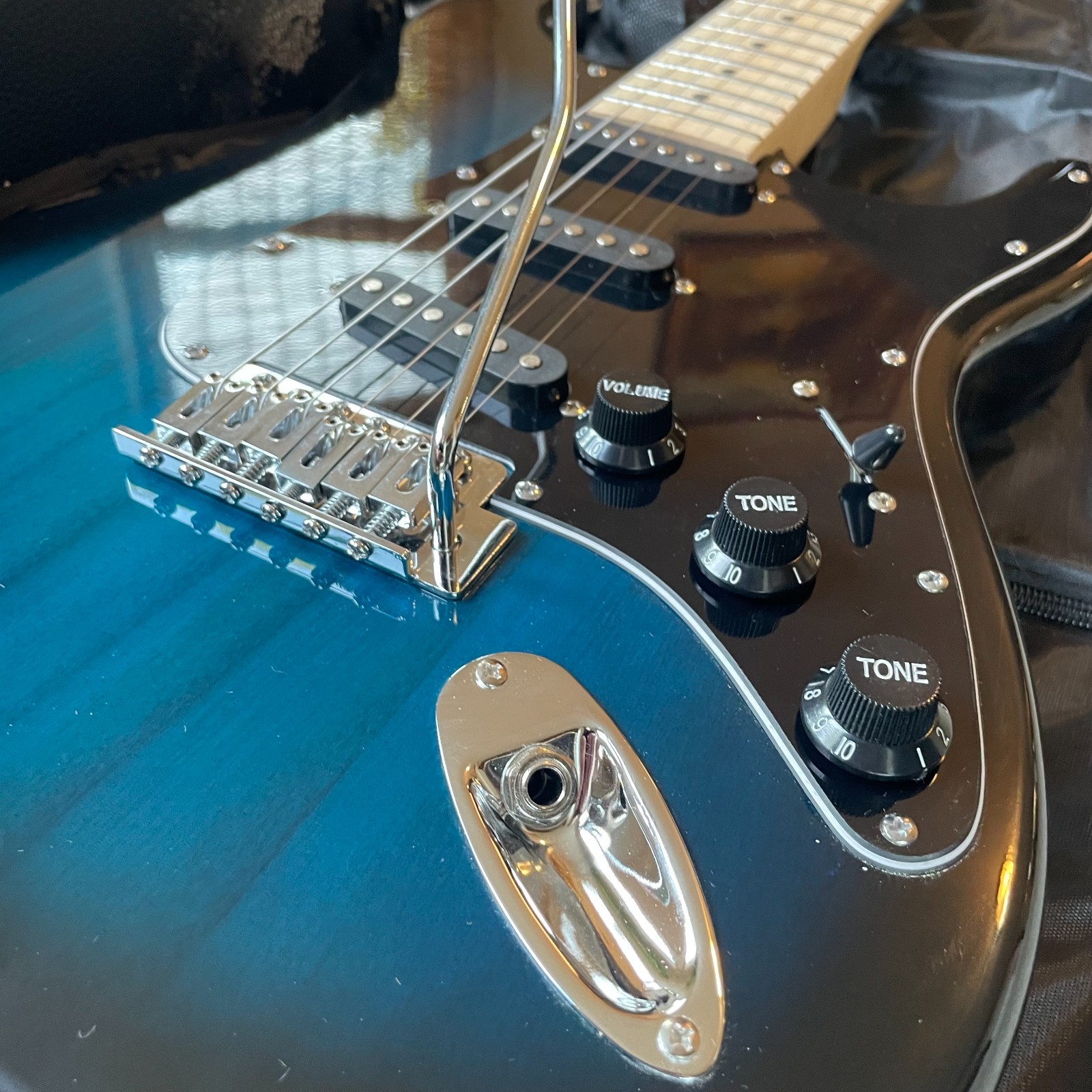 Blue Electric Guitar Starter Package with 20-Watt Amp and Accessories Full-Size