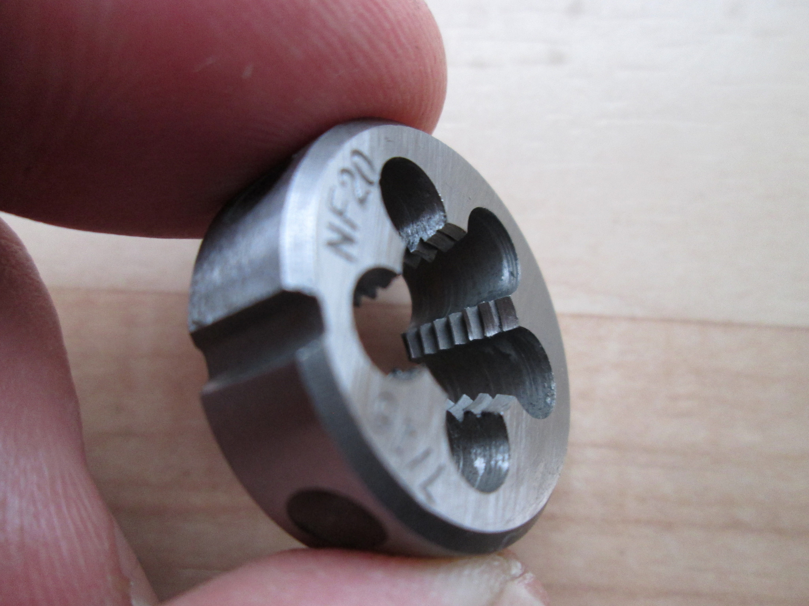 NEW 7/16" 7/16"-20 7/16"-NF20 SAE Die HSS Steel Die, Hand Threading #T16EP