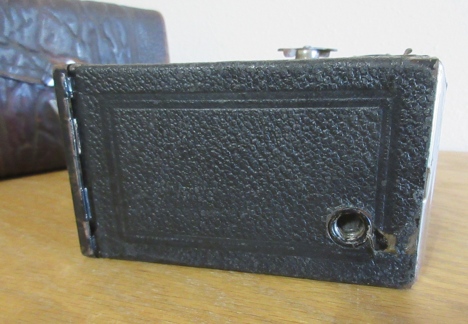 (O) Balda Rollbox Camera w/ Leather Case and Remote Cable Thread, 1930s