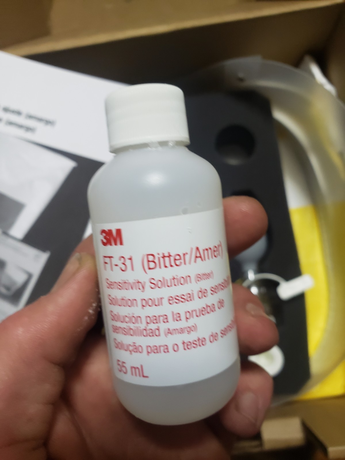 3M HealthCare FT-30 Qualitative Respirator Fit Test Kit Bitter Solution 3M 54203