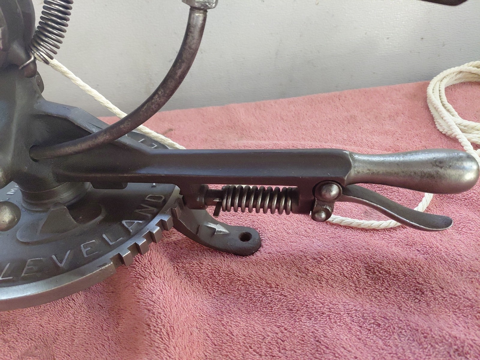 The Expert 1892 Skeet Pigeon Shooter Blue Rock Trap Cleveland Target Co #4 2