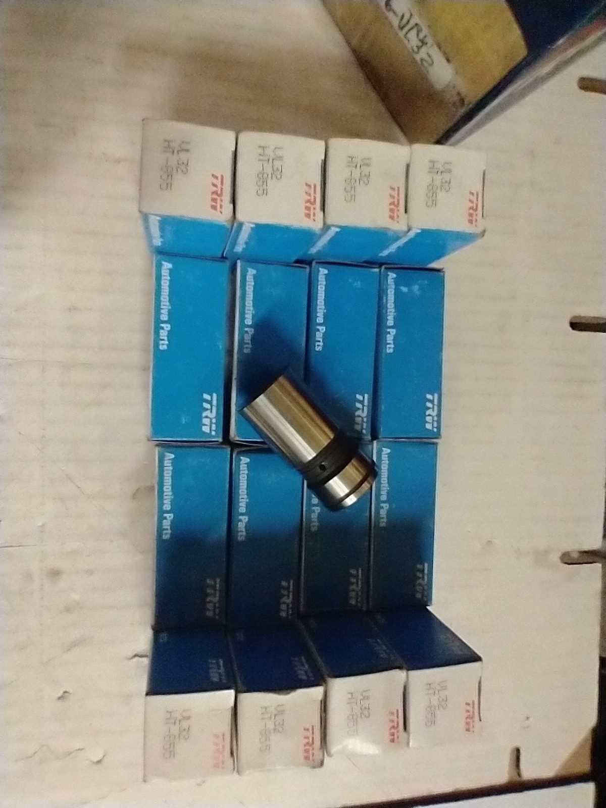 VL32 TRW HYDRAULIC LIFTERS SET OF 16 U.S.A. MADE IHC V266 V304 V345