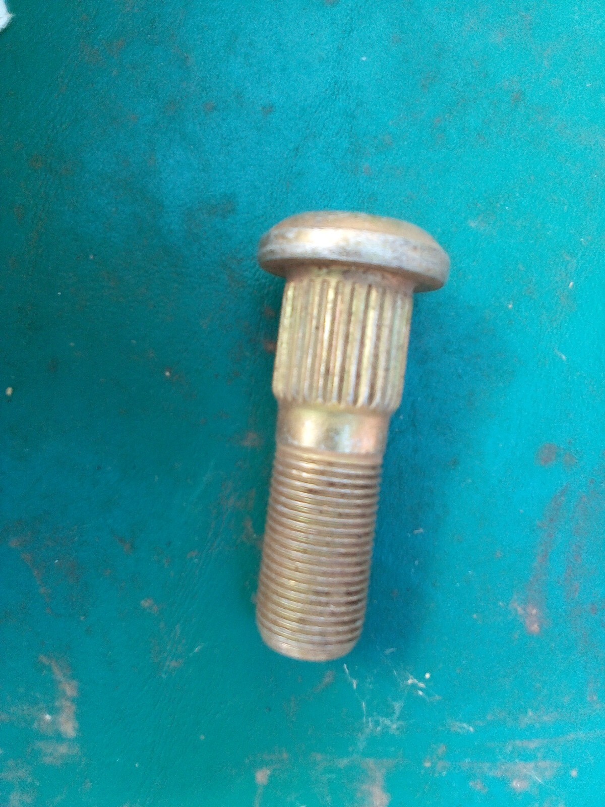 New Dayton  131182L LH 3/4"-16 Serrated Wheel Stud 2.5" Long