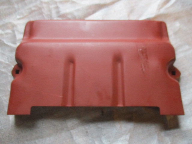 New 530 570 630 gas battery cover G30268 Case Tractor part