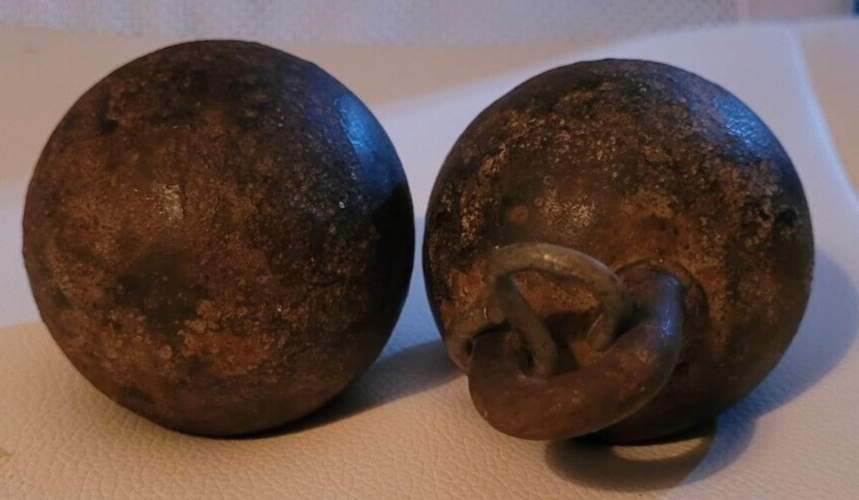 2 Vintage 2.5 Pound Cannon Balls ?Civil War? Era Unknown Collectible Decoration