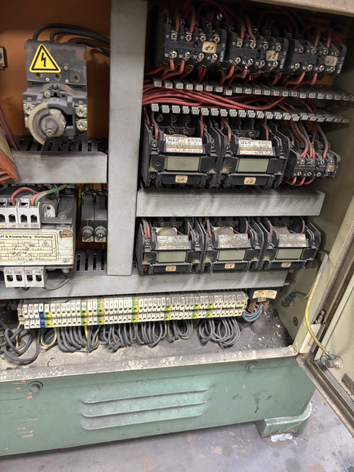 1985 1-1/4" STEINWEG MODEL #B32 REBAR, ROD & BAR ROTARY BENDER