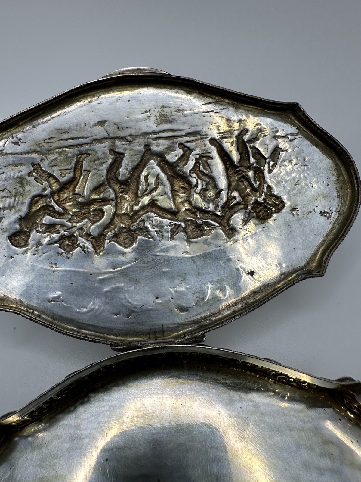 ANT 1600s Augsburg German / Hanau 800 Silver Cherub Repousse Jewelry Casket 157g