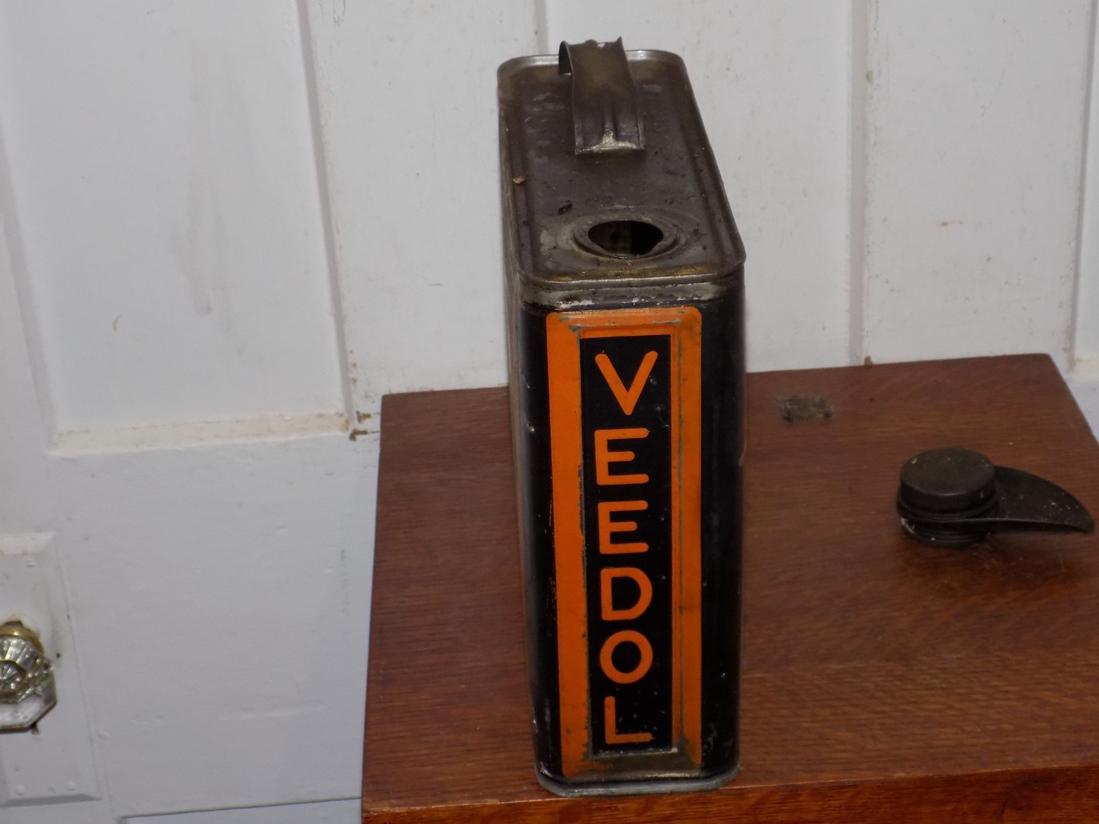 Vintage Veedol Empty One Gallon Oil Can