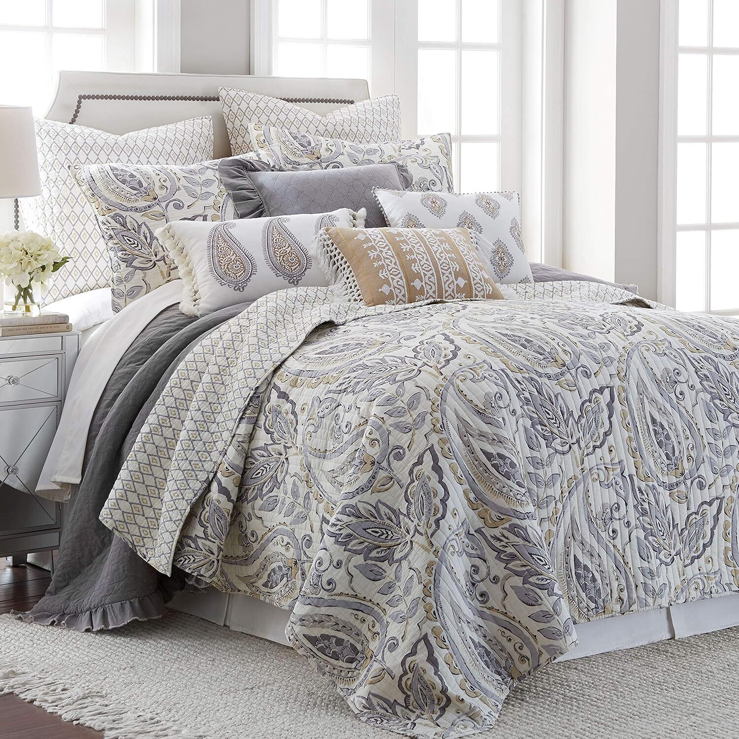 Levtex Home - Tamsin Grey Quilt Set - King Quilt + Two King Pillow Shams - Moder
