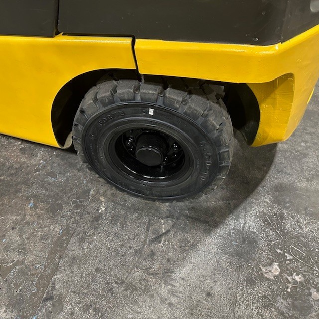 2020 Yale GLP060VX 6000lb Used Forklift Sideshift Fork Positioner 4543 Hours