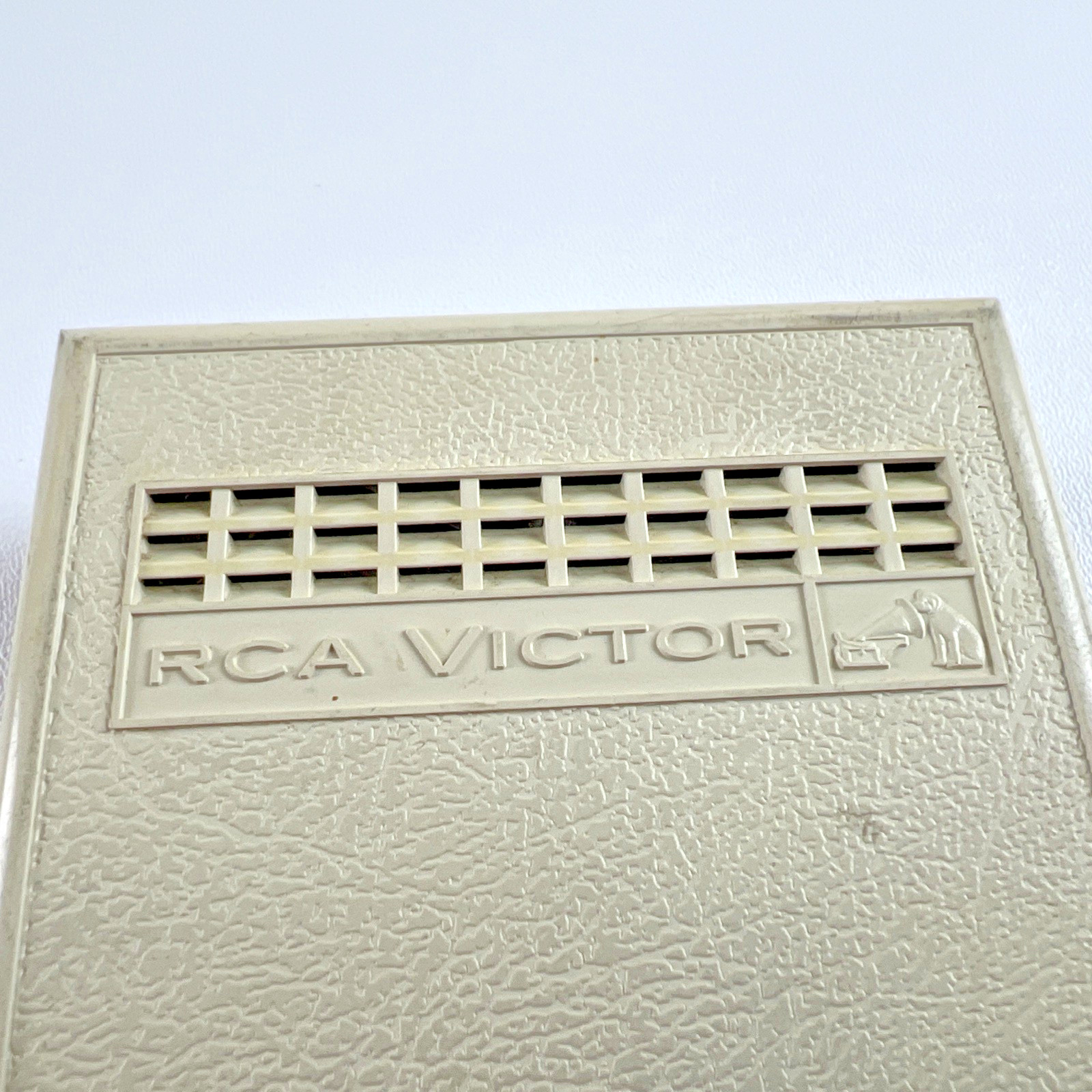 RCA Victor Model 1-RG-33 AM Transistor Radio - Superheterodyne, Kind of Working