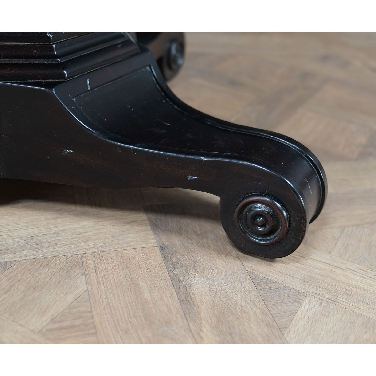 NFA5200-033, Niagara Furniture, Theodore Alexander Game Table