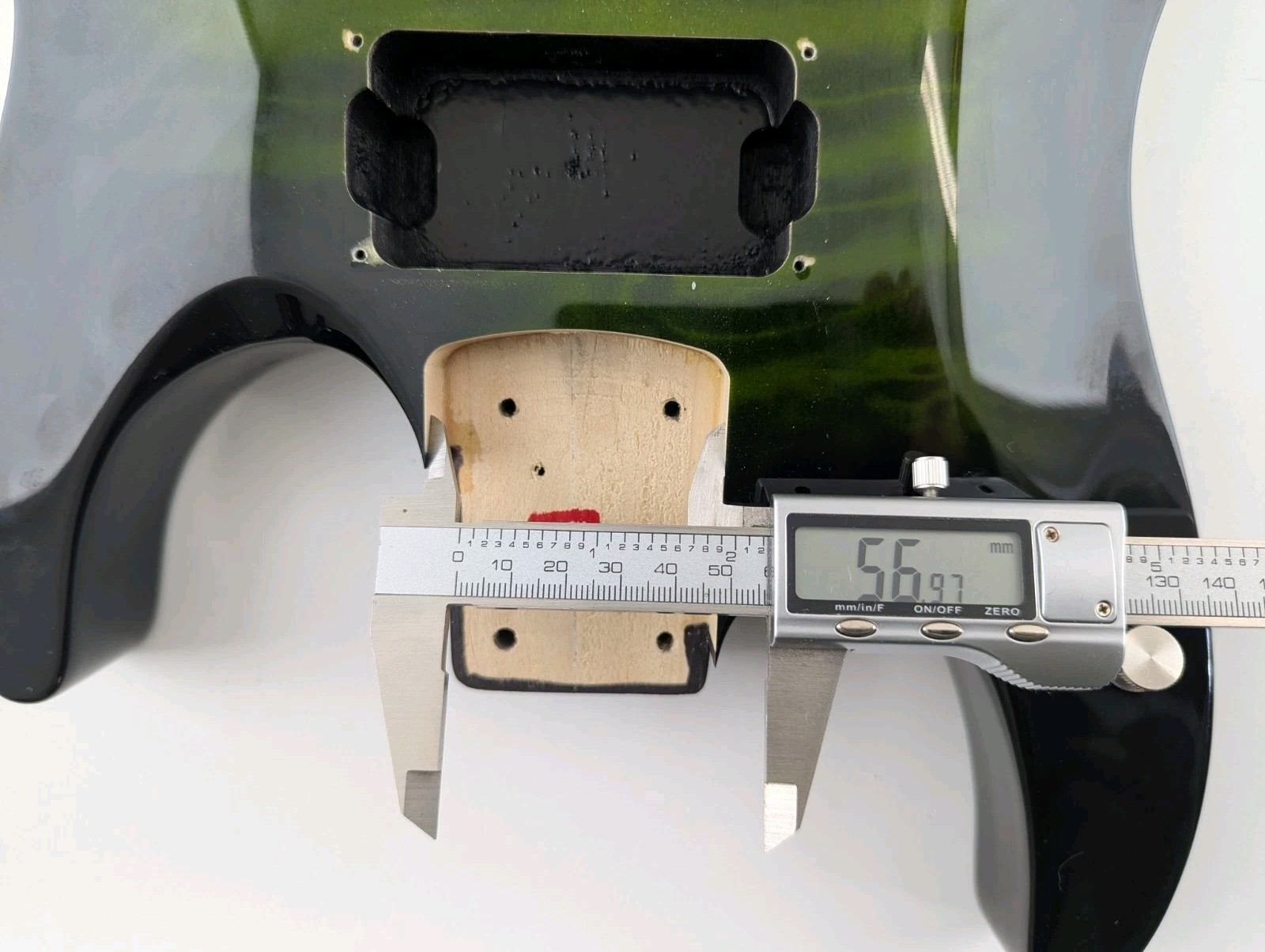 Jackson JS32 Dinky DKA Guitar Body Floyd Rose Quilt Green 2023