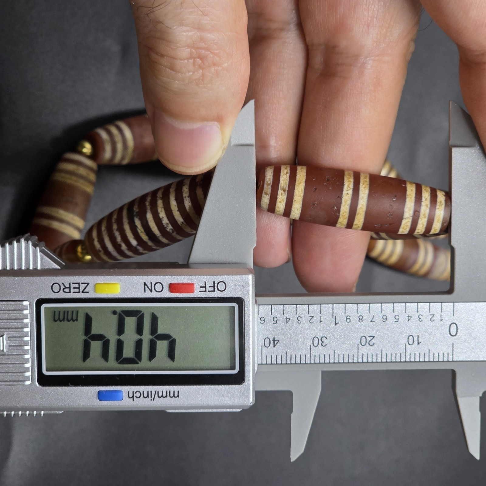 Antique Etched Carnelian Decorated Agate Beads Necklace.