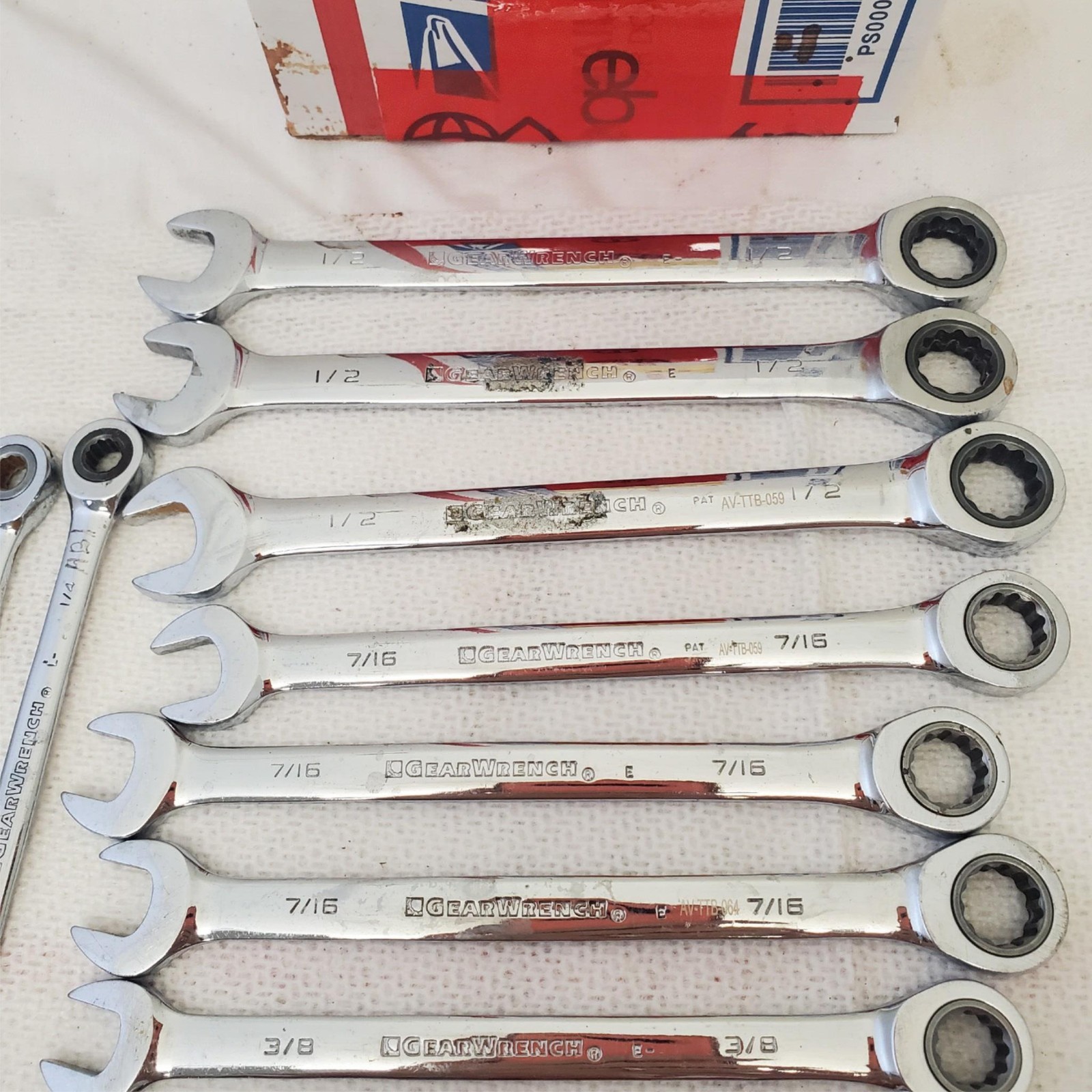Lot of 28 Gear Wrench & Blue Point Combination Wrench Set LOT-388