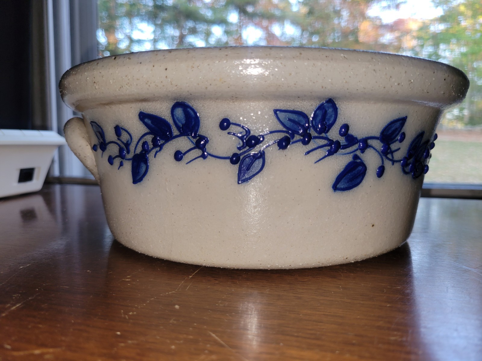 9.25"x3.5" Salmon Falls Blueberry Basket Cassarole Bowl Lidded 1995