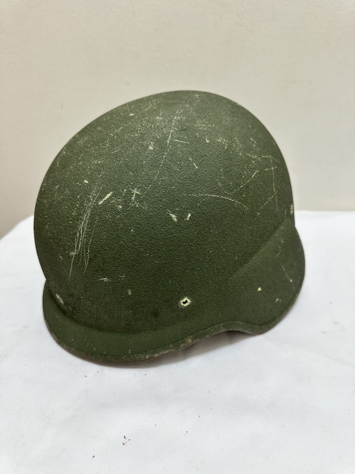 VINTAGE U.S Military Helmet  Made with Kevlar M-5