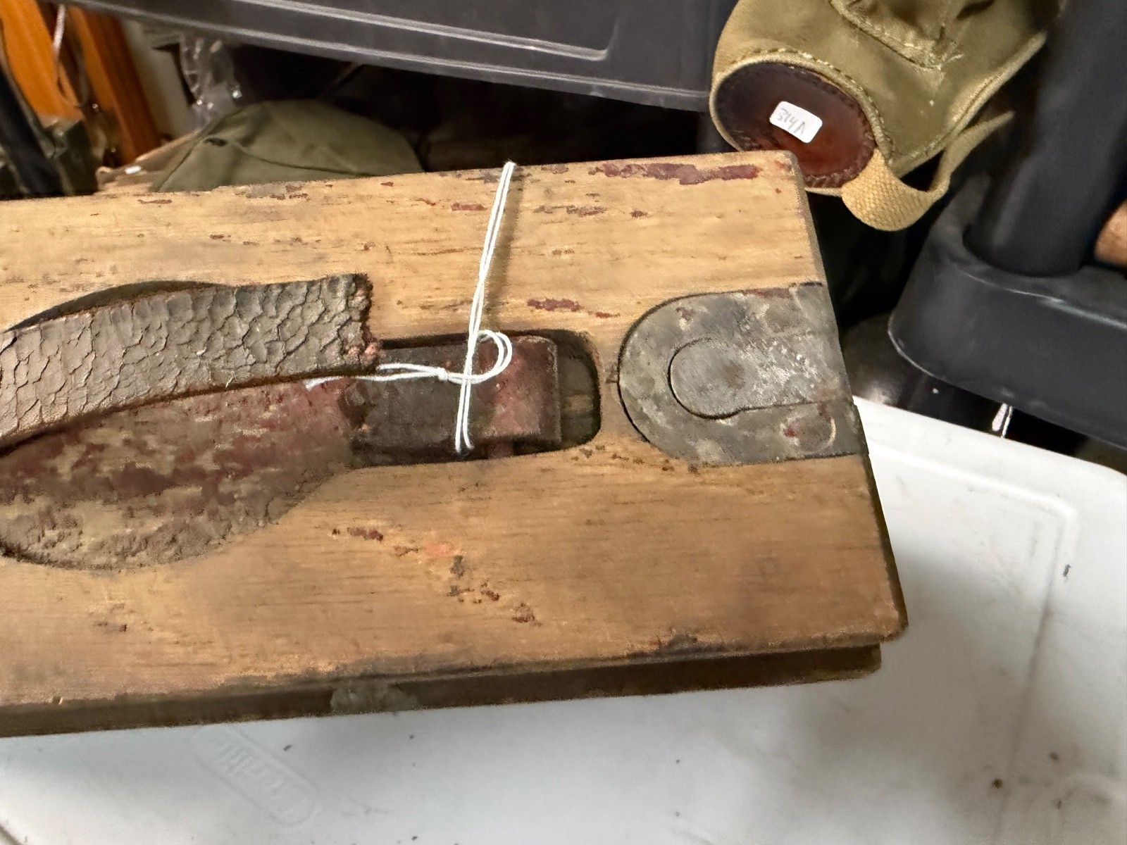 ORIGINAL WWI WWII US ARMY M1917 BROWNING 1919 WOODEN AMMO CHEST BOX-STRAP REPAIR