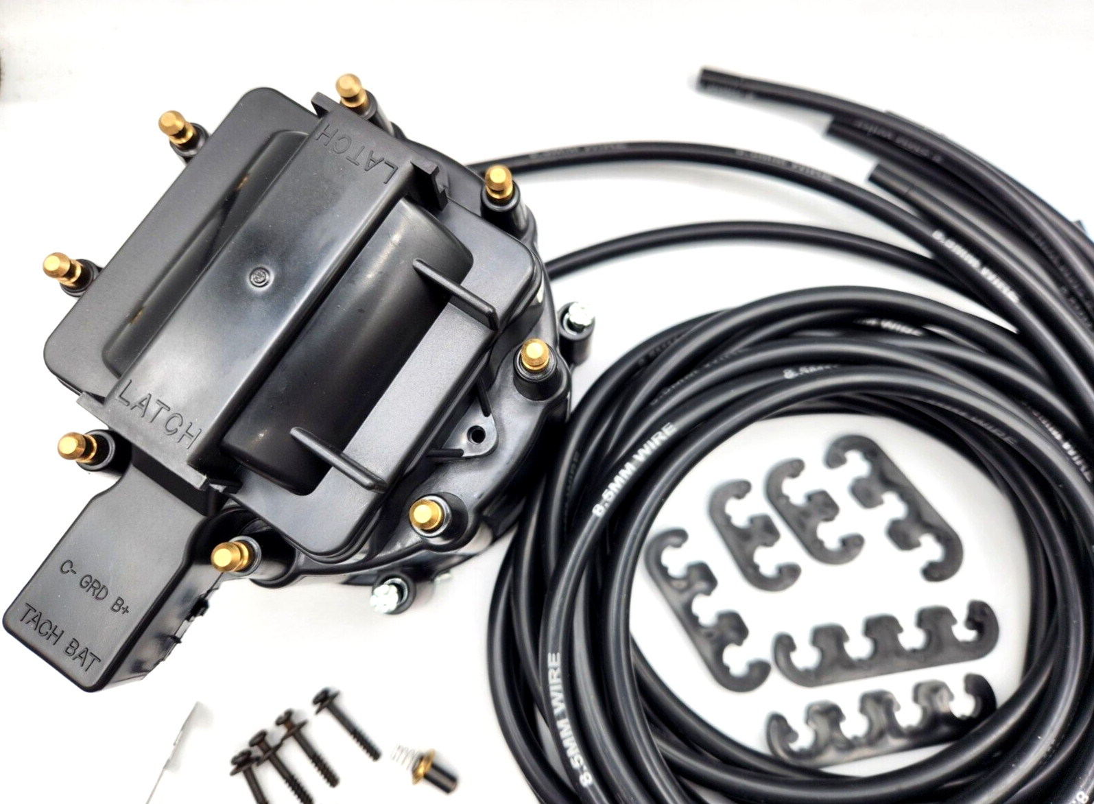 SB Chevy HEI Distributor Black Cap & Rotor & 8.5mm Black Spark Plug Wires SBC V8