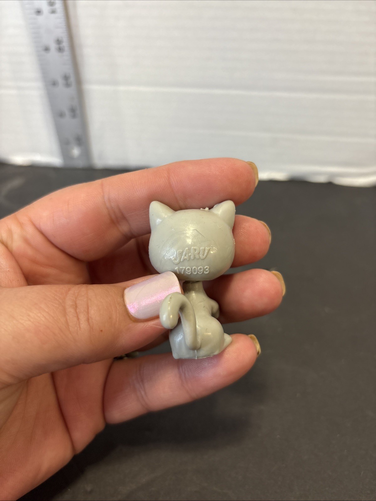 Vintage Gray Cat 1.5 In Jaru 179093 Replacement Vigure Plastic