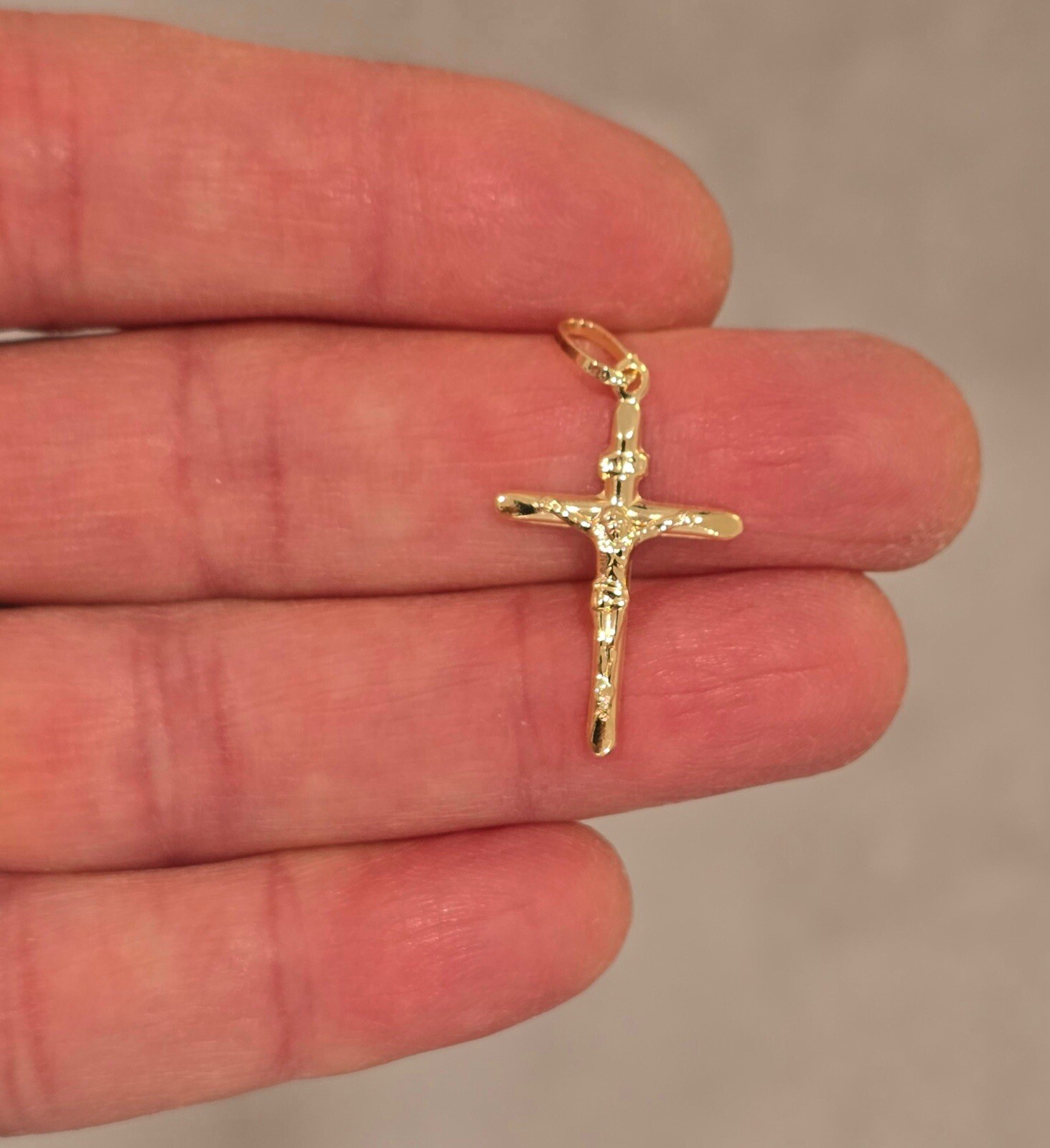 14k Solid Yellow Gold Crucifix Religious Cross INRI Pendant Necklace 18x26 mm