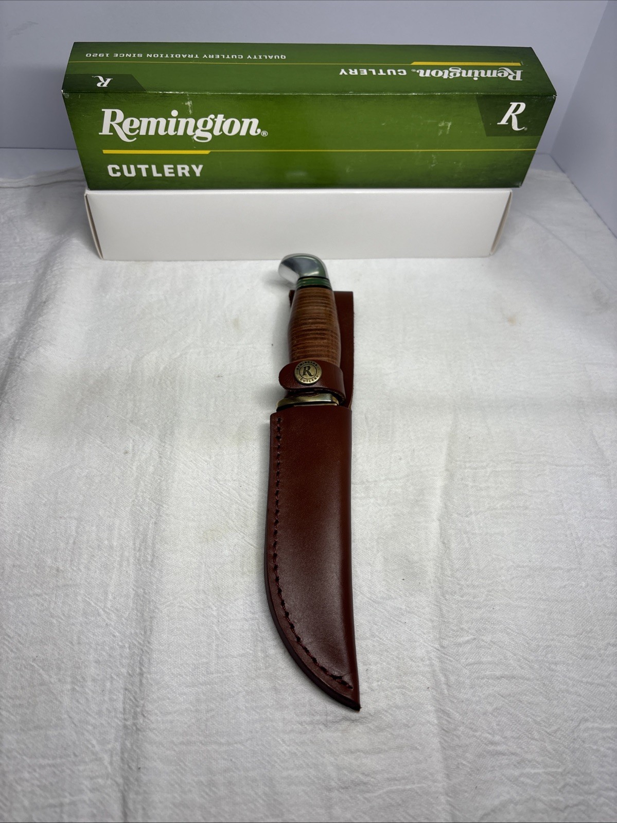 Remington Hunting Knife Fixed Blade Stacked Leather Handle Leather Sheath R15722