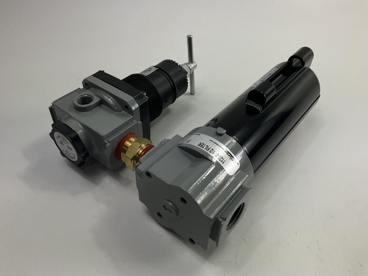 Milton 1108 1/2" NPT Air Compressor Filter And Regulator Duo, With Gauge