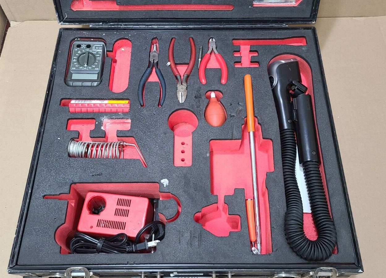 LotP TK-105 A/G Kippertool Military Electronic System Tool Kit in Wilson case