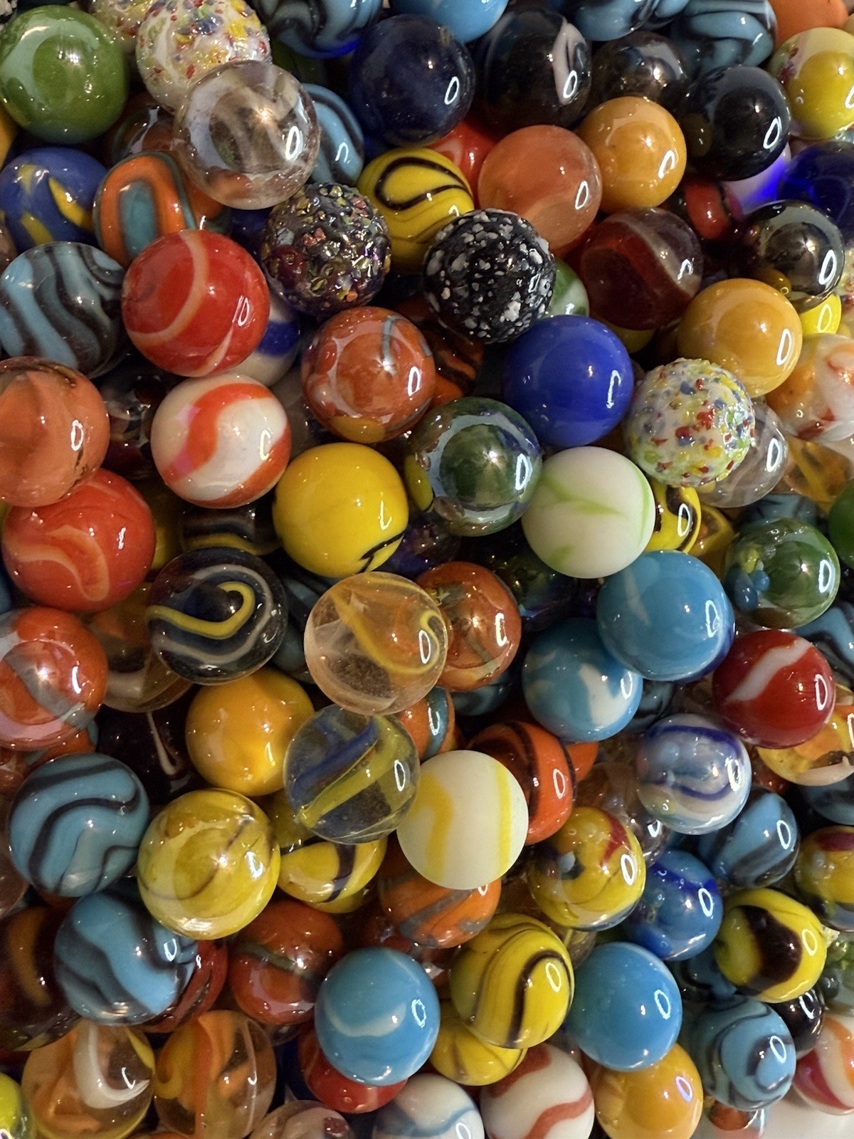 Assorted Pack of 25 Glass Marbles 5/8" 16mm