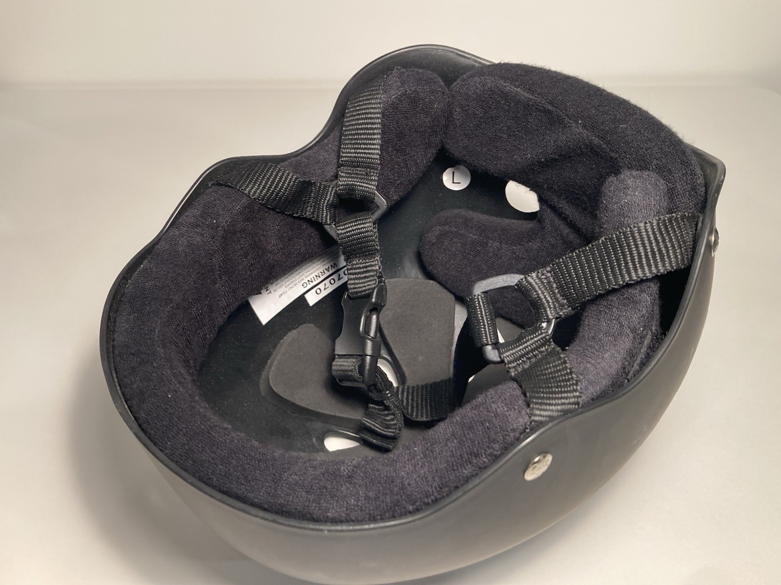 Size Large TRIPLE EIGHT 8 Skateboard HELMET UNISEX BLACK MATTE Rubberized SK-02