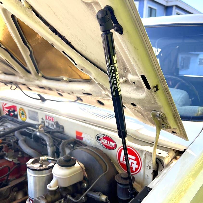 Hood Strut Kit for Toyota ’84-89 4Runner & '84-88 Pickup by Spiker Engineering