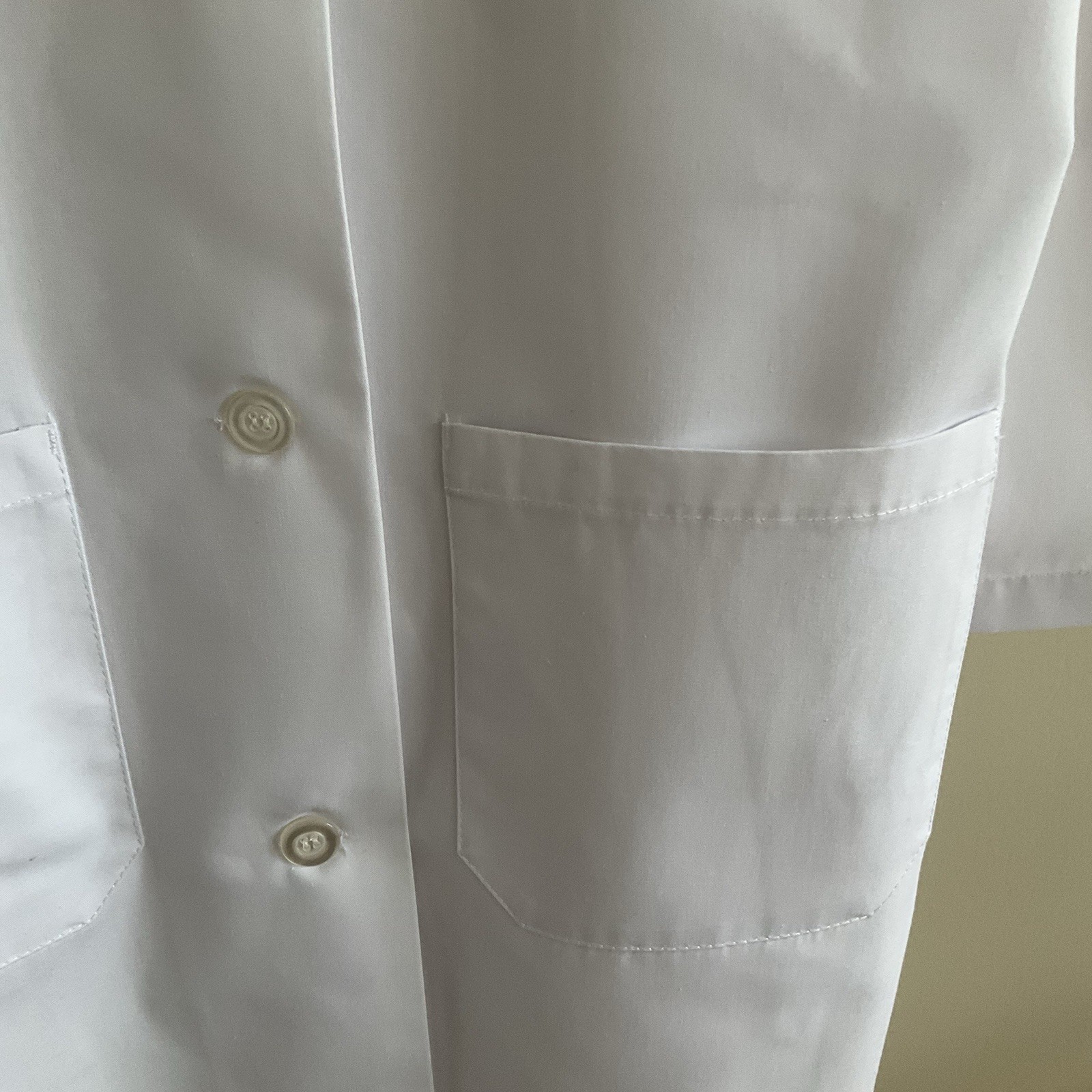 Natural Uniforms Doctor Medical Lab Coat White Long, Collared, Button-Up Size L