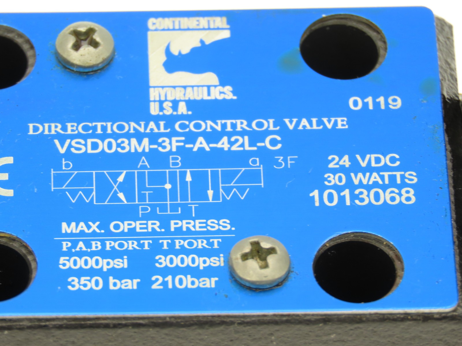 Continental VSD03M-3F-A-42L-C Hydraulic Solenoid Directional Valve 24V 5000PSI