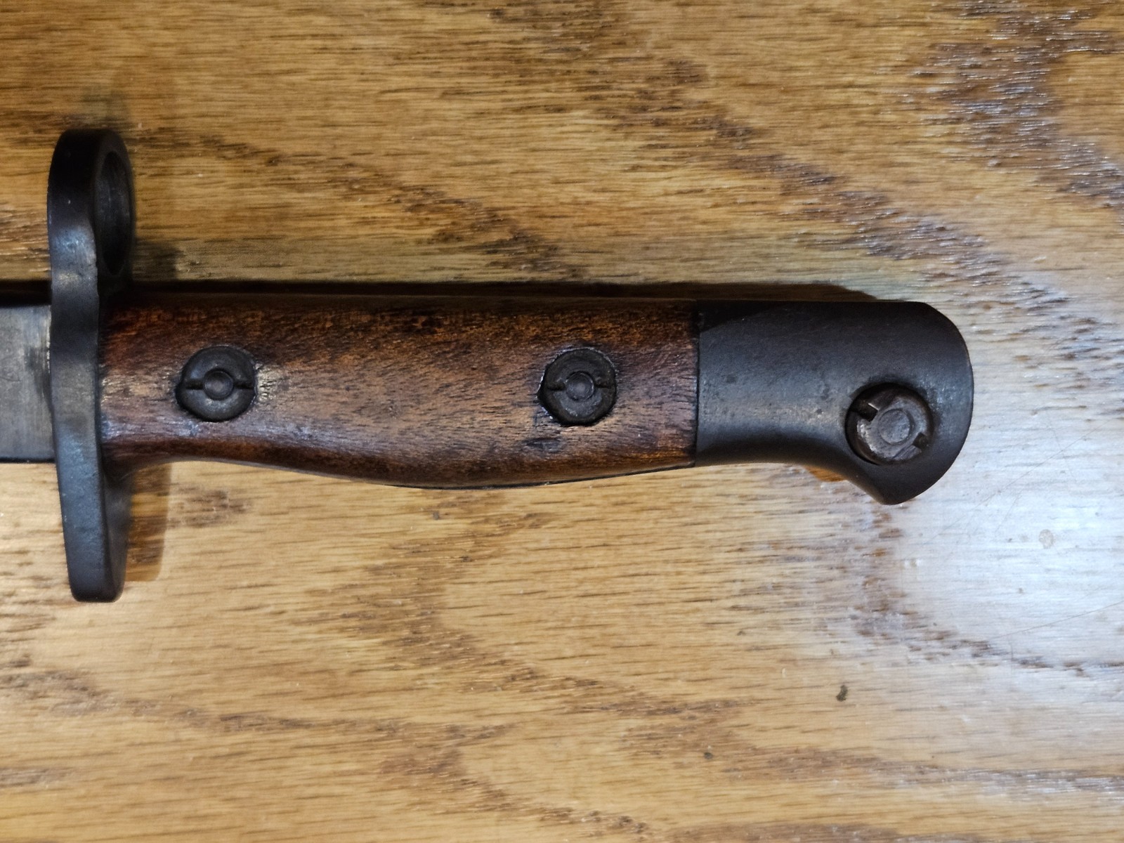 Vintage WWI British Enfield Rifle Bayonet, Lithgow, 1907P, plus Scabbard & Frog