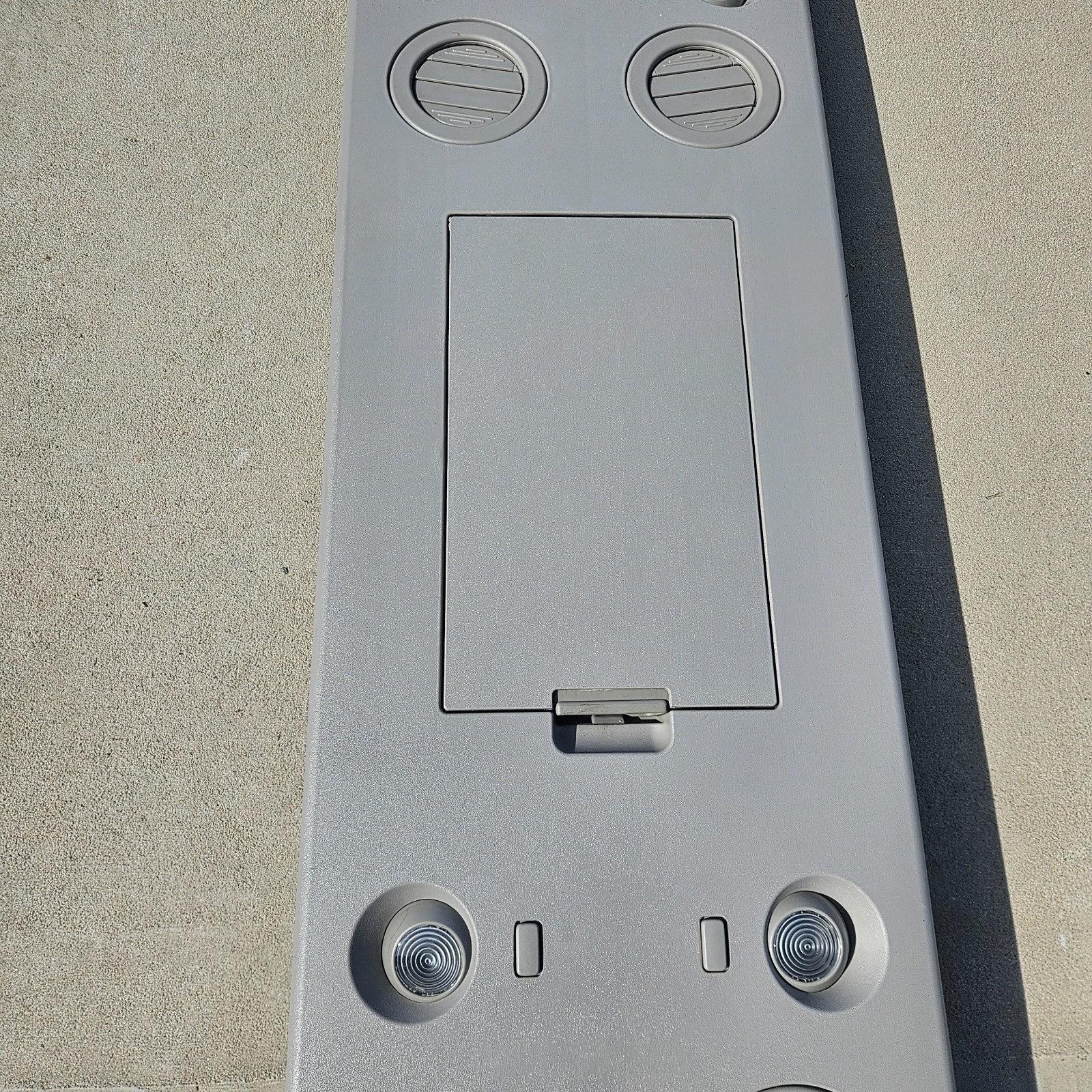 2004 - 2012 Nissan Armada Infiniti QX56 Overhead Console Rear Storage Grey OEM