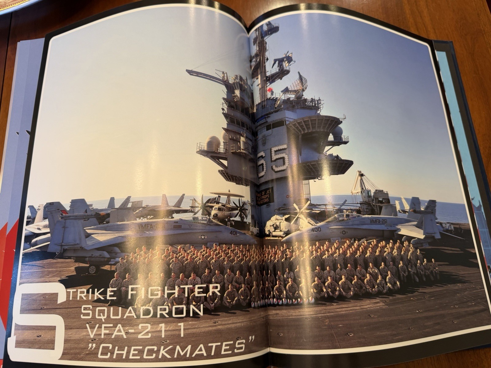 ☆ USS ENTERPRISE CVN-65 WORLD DEPLOYMENT CRUISE BOOK YEAR LOG 2011 NAVY ☆