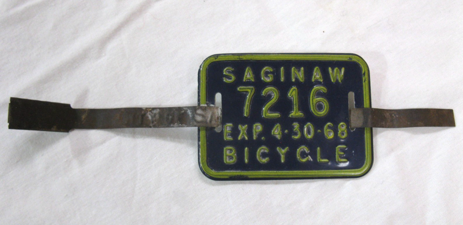 1968 SAGINAW MI MICHIGAN Bicycle Bike License Plate and Seal Tag