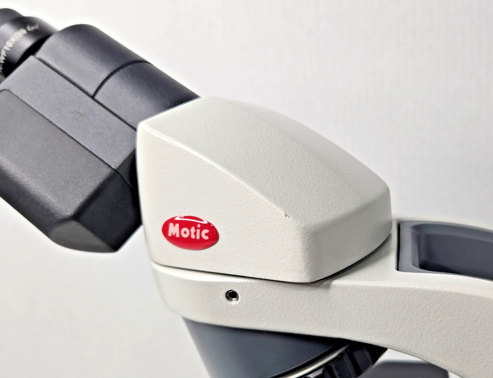 Motic BA210E LED Compound Binocular Microscope with 4X/0.10 Objective Tested