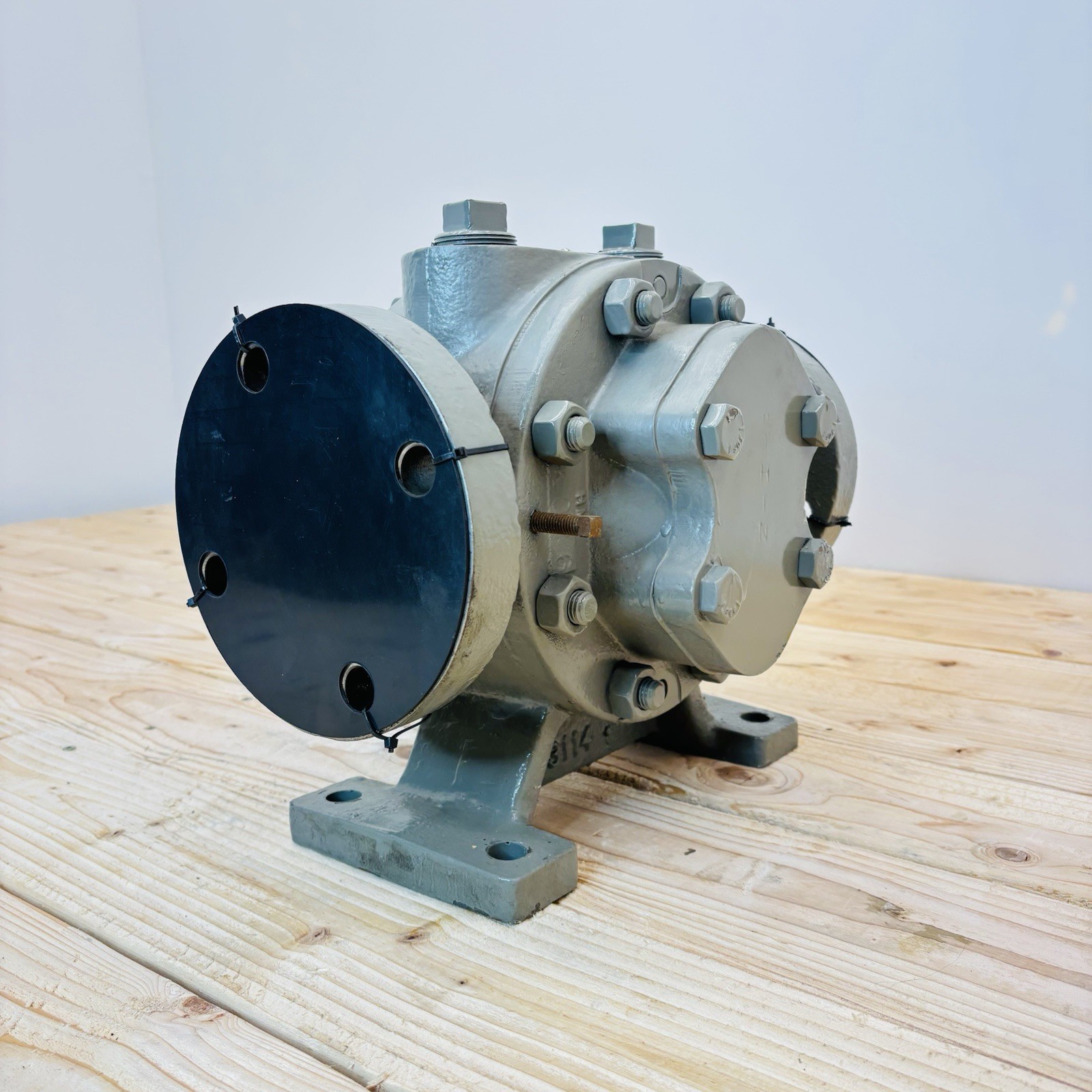 Flowserve 2.5 GRWM Rotary Gear Pump – New Spare Lube Pump