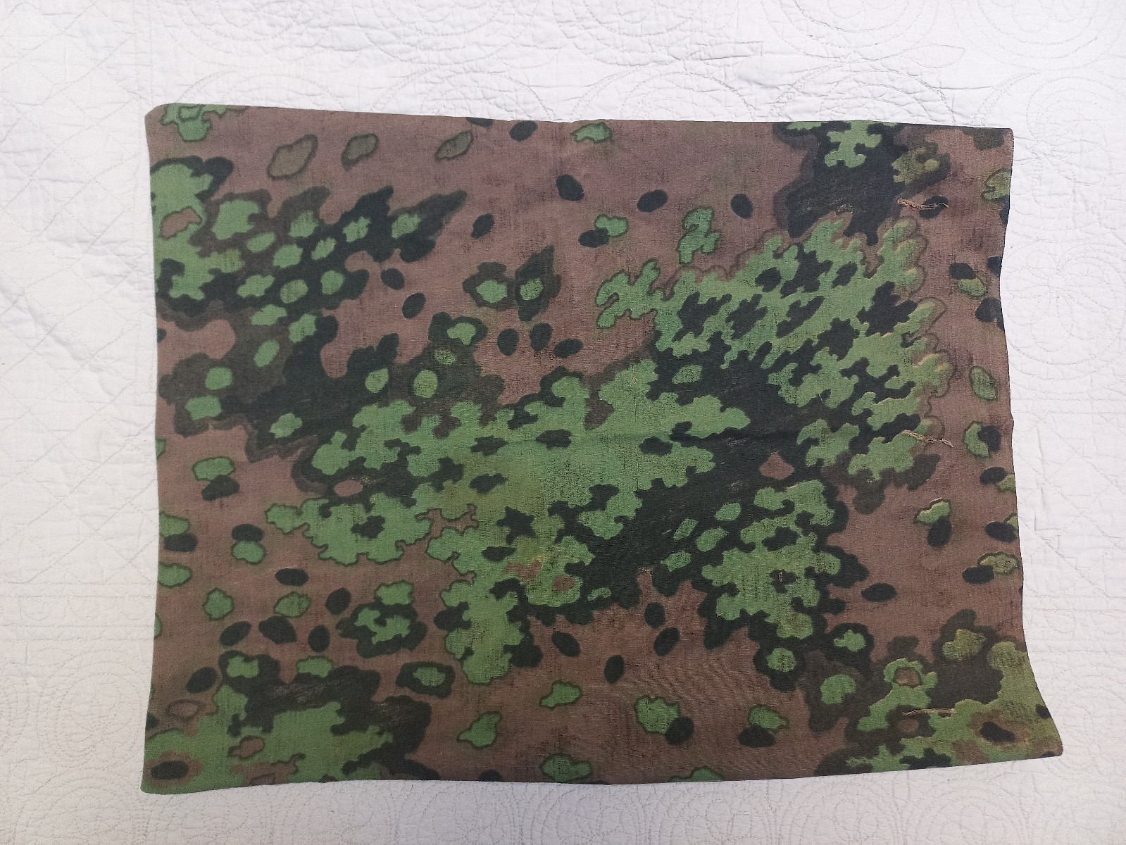 100% Original WWll Waffen SS camouflage material Oak-B pattern 20.5" X 17.5"