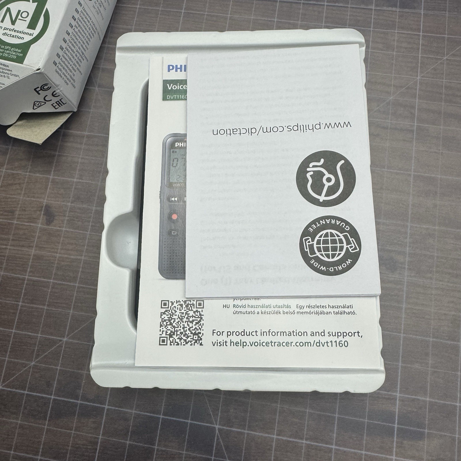 Philips Voice Tracer Audio Recorder 8mb OPEN BOX NEW Recording DVT1160