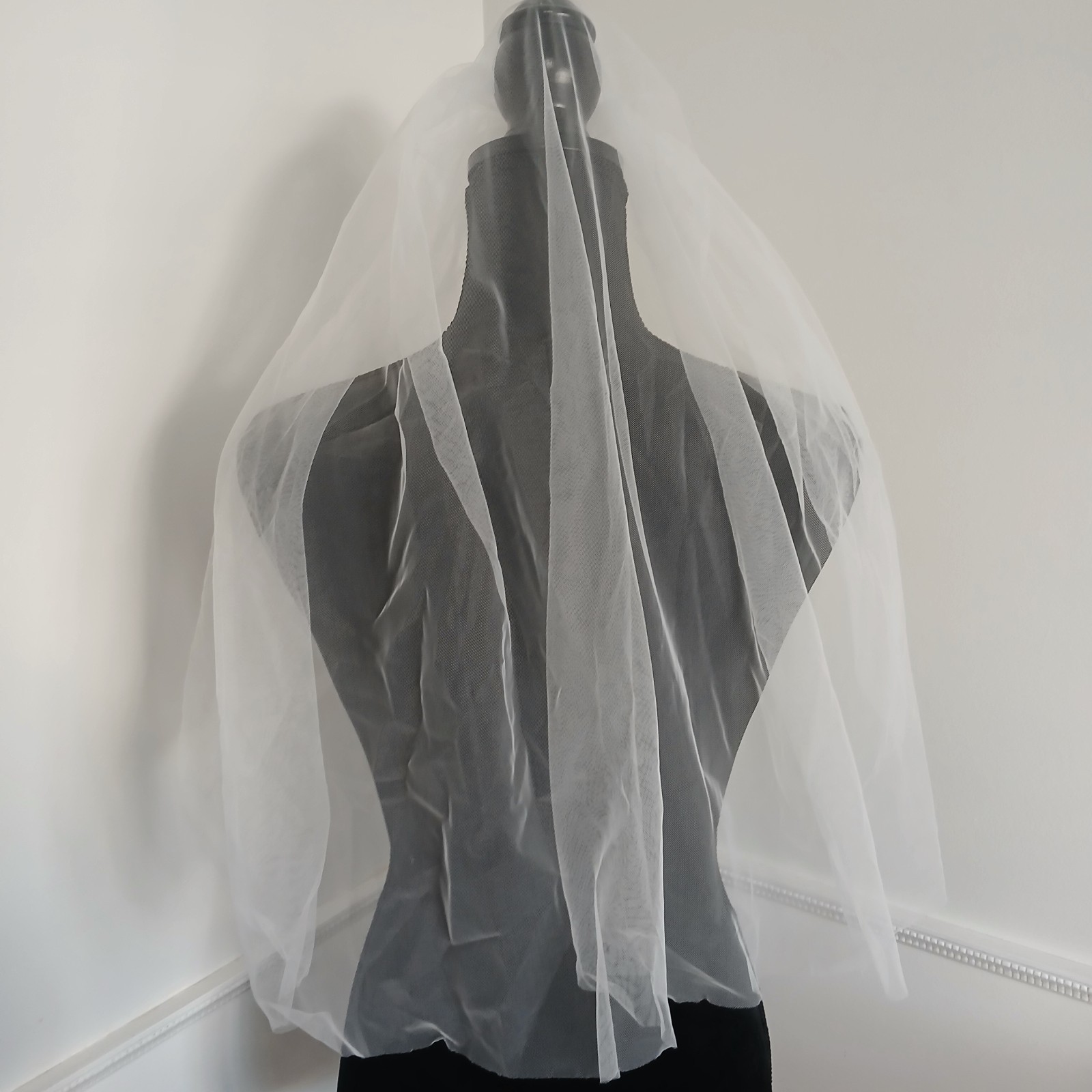 White Tulle Classic 1 Tier Short Bridal Veil with Comb Wedding Veil