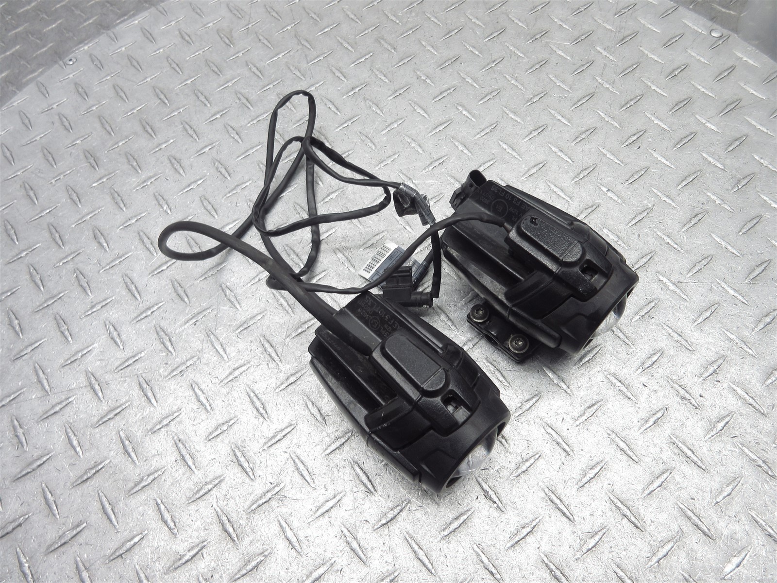 2014 10-16 BMW K1600 K1600GTL Front Fog Light Aux Auxiliary Accessory Lamp Pair