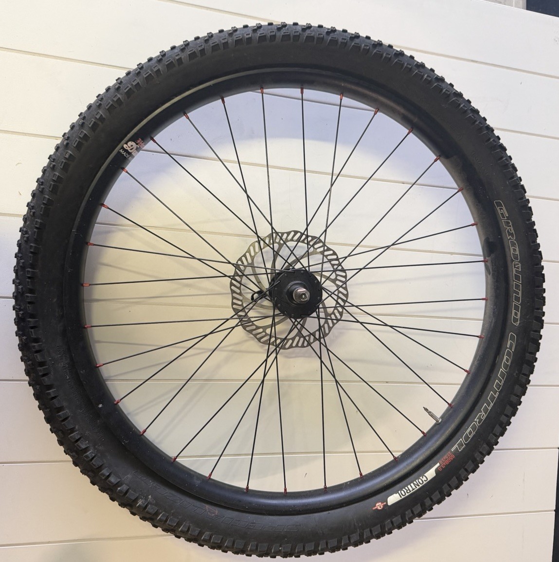 Velocity Dually 27.5 Front Wheel Original 8 Hub Specialized Fred Control Tire
