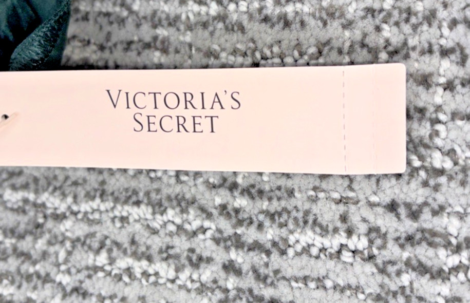 Victoria's Secret Very Sexy NWT Large Green Spellout Shine Strap Brazilian Panty