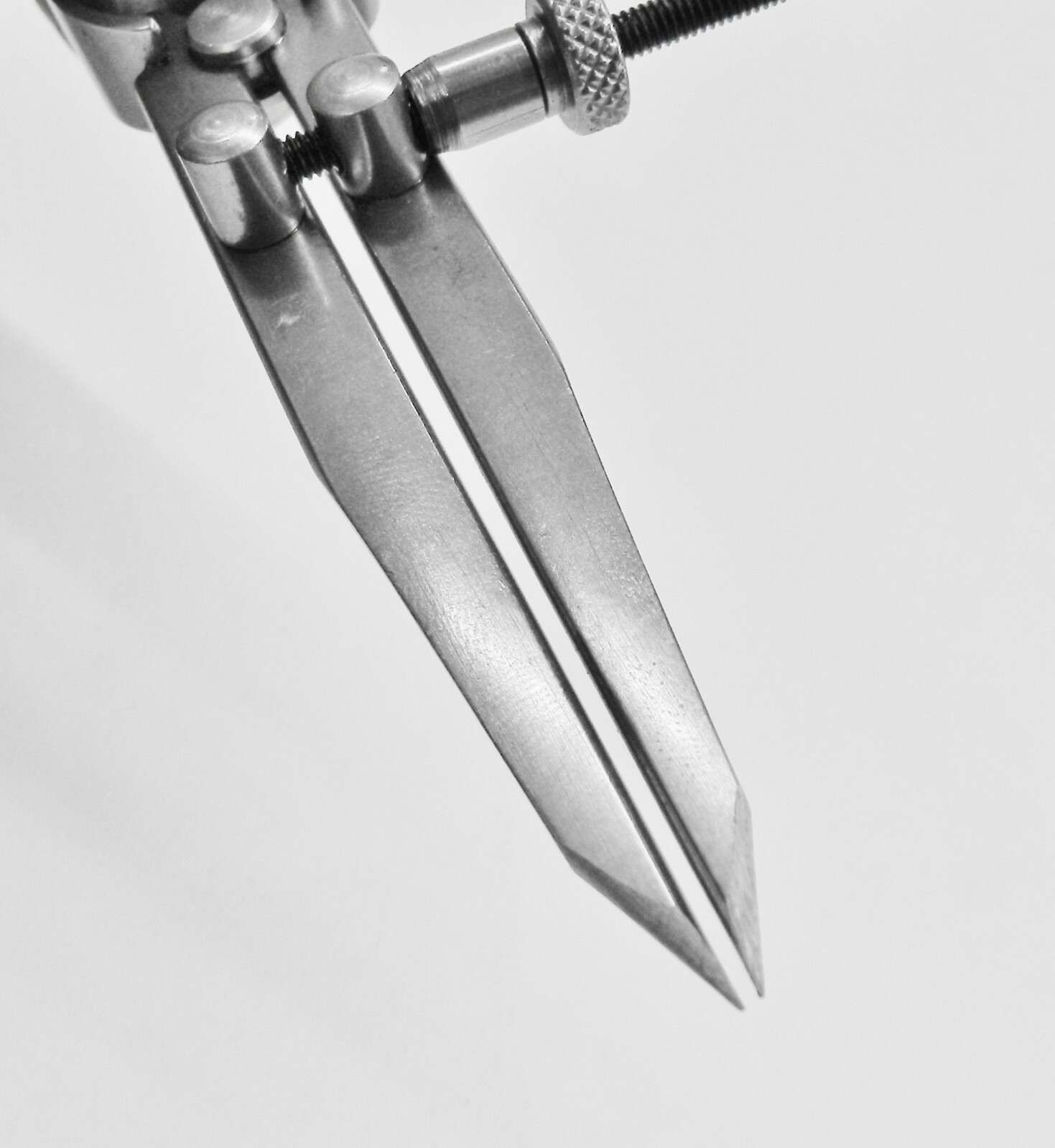 Divider Flat Leg 4" Spring Divider Tool Gauge Distant Measuring Compass Layout